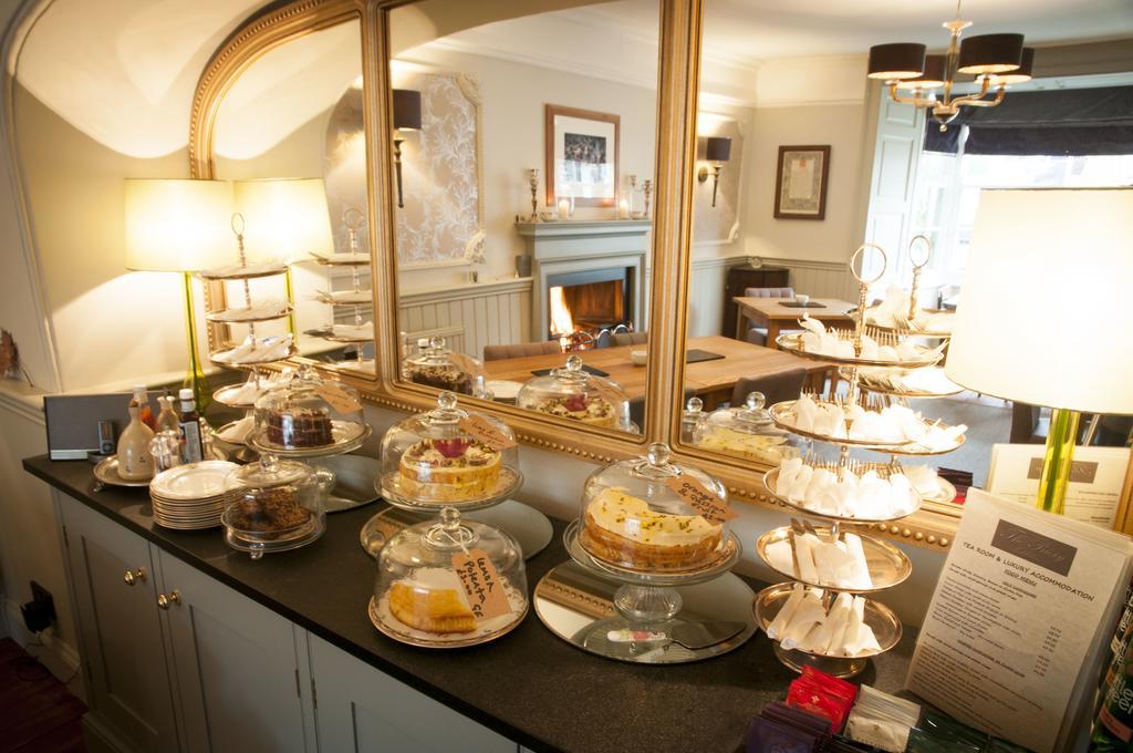 The Priory Bed and Breakfast Middleham Exteriör bild
